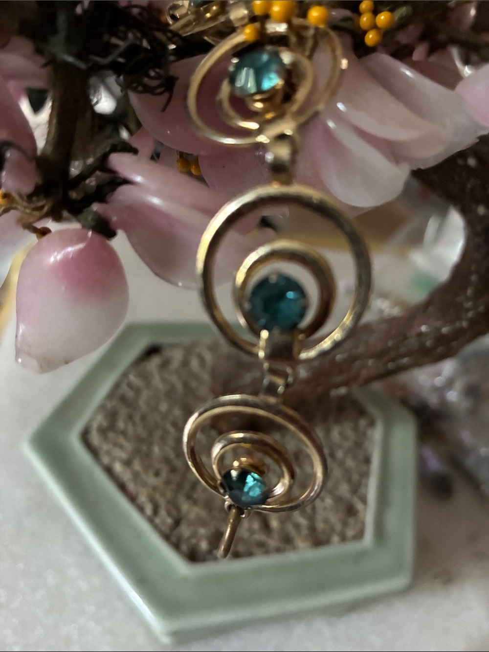 Gold-Tone art deco bracelet Teal Stones